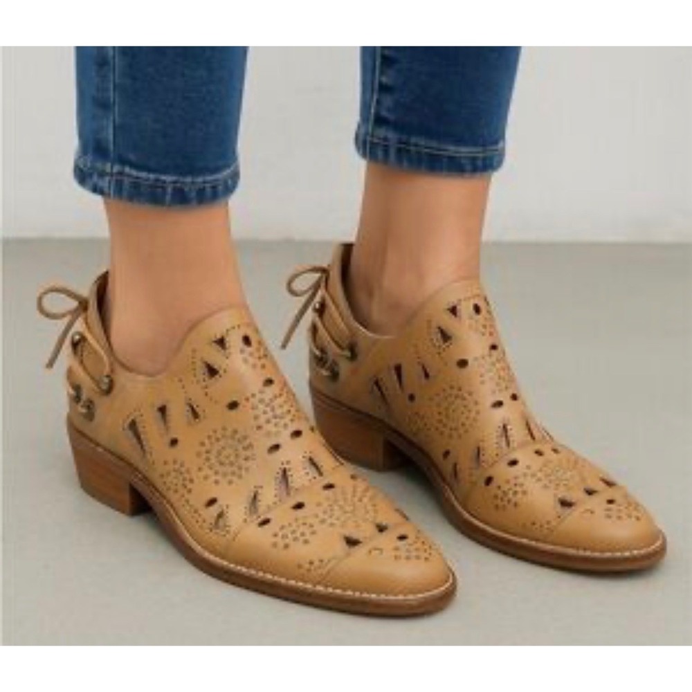 Musse & Cloud Coolise Laser Cut Ankle Booties Western Boho Anthropologie 39 8.5